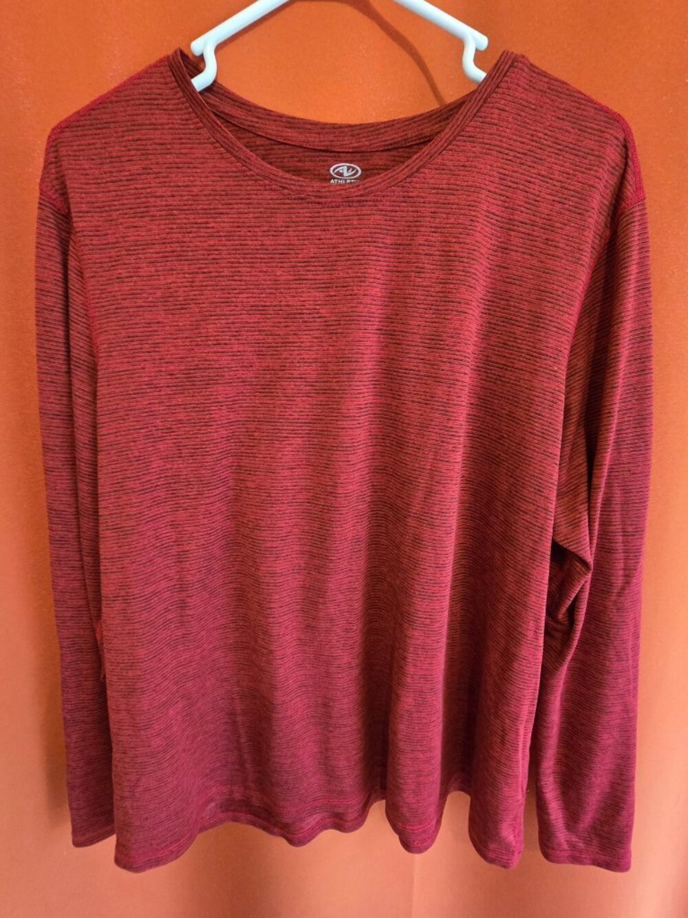 Athletic Works Women's 2X (20) Red Long-Sleeve Active Polyester Top